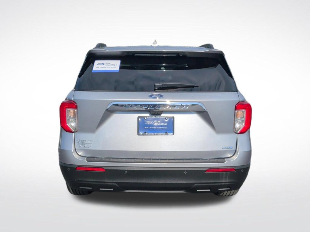 Used 2020 Ford Explorer XLT w/ Comfort Package AWD/4WD image 15