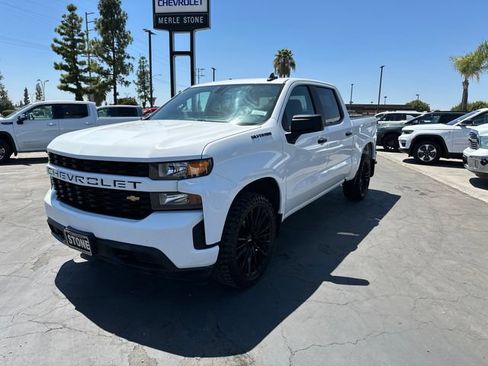 Certified 2020 Chevrolet Silverado 1500 Custom w/ Custom Value Package RWD image 3