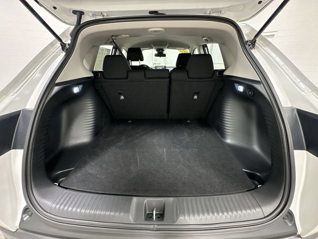 Used 2025 Honda HR-V LX image 15