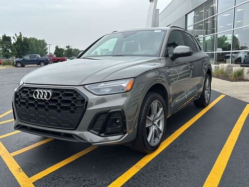Used 2025 Audi Q5 2.0T Premium AWD/4WD image 3