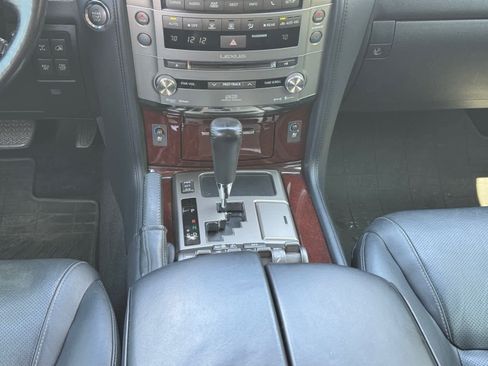 Used 2015 Lexus LX 570 4WD image 14