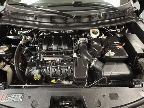 Used 2018 Ford Explorer Limited w/ Equipment Group 301A FWD image 19