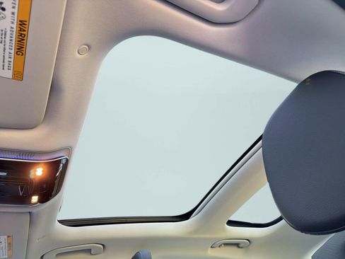 New 2026 Mercedes-Benz E 350 4MATIC Sedan image 14