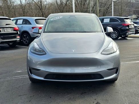 Used 2024 Tesla Model Y Long Range image 4