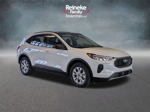 New 2026 Ford Escape Active image 3