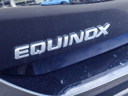 Used 2023 Chevrolet Equinox Premier AWD/4WD image 28