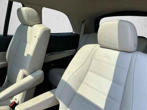Used 2023 Mercedes-Benz GLS 450 4MATIC image 15