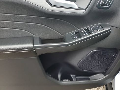 Used 2024 Ford Escape Platinum AWD/4WD image 21