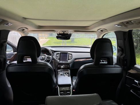 Used 2017 Volvo XC90 T6 Momentum w/ Vision Package AWD/4WD image 23