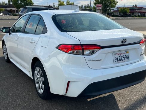 Used 2023 Toyota Corolla LE FWD image 6