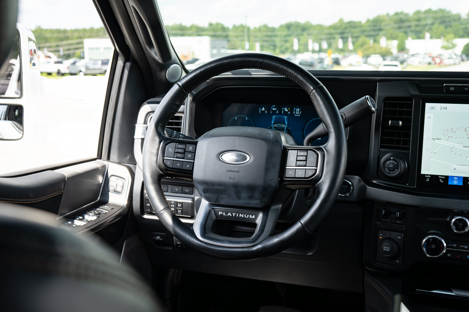 Used 2024 Ford F450 Platinum w/ FX4 Off-Road Package AWD/4WD image 45