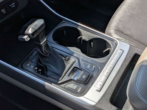 Used 2025 Kia Carnival LXS image 20