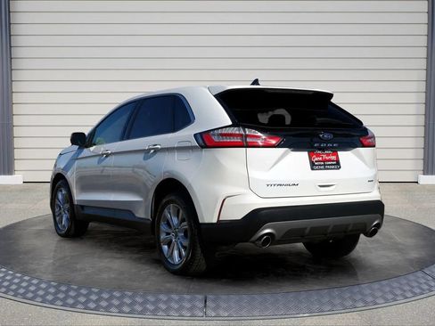 Used 2022 Ford Edge Titanium w/ Cargo Accessory Package AWD/4WD image 5