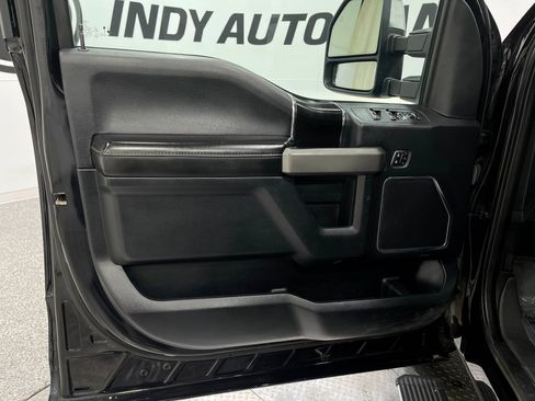Used 2020 Ford F150 Platinum w/ Technology Package AWD/4WD image 15