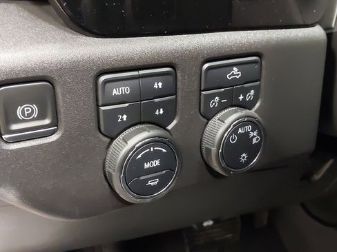 Certified 2023 Chevrolet Silverado 1500 LT w/ Z71 Off-Road Package image 23