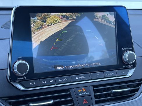 Used 2023 Nissan Altima 2.5 SR image 25