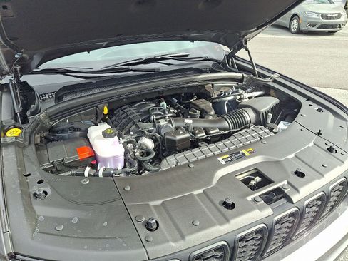 New 2025 Jeep Grand Cherokee L Altitude image 20