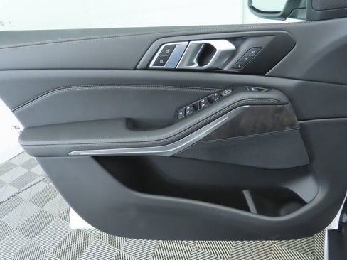 Used 2026 BMW X5 sDrive40i w/ Parking Assistance Package RWD image 26