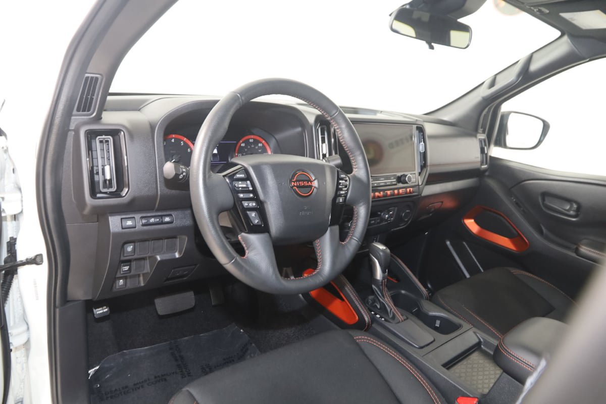 Used 2026 Nissan Frontier Pro-X w/ Tow Package RWD image 22