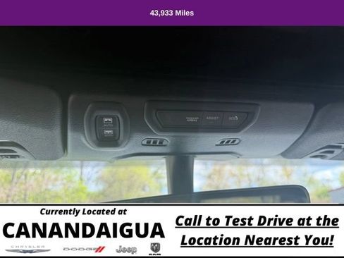 Used 2022 Jeep Wrangler Unlimited Sahara AWD/4WD image 34
