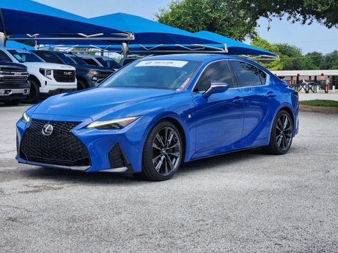 Used 2021 Lexus IS 350 F Sport RWD image 2