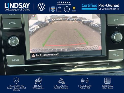 Certified 2024 Volkswagen Jetta SE w/ Panoramic Sunroof Package image 17