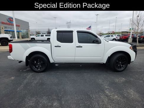 Used 2020 Nissan Frontier SV AWD/4WD image 10