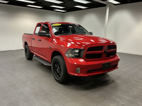 Used 2018 RAM 1500 Express AWD/4WD image 7