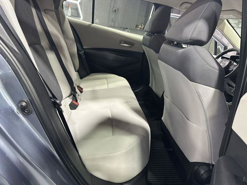 Used 2020 Toyota Corolla LE image 32
