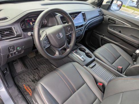 Certified 2023 Honda Passport TrailSport image 16