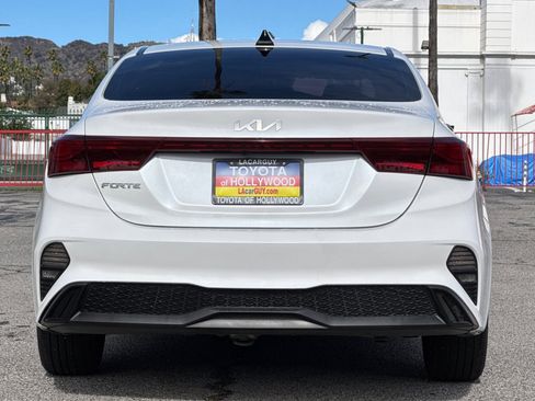 Used 2023 Kia Forte LXS w/ LXS Technology Package image 5