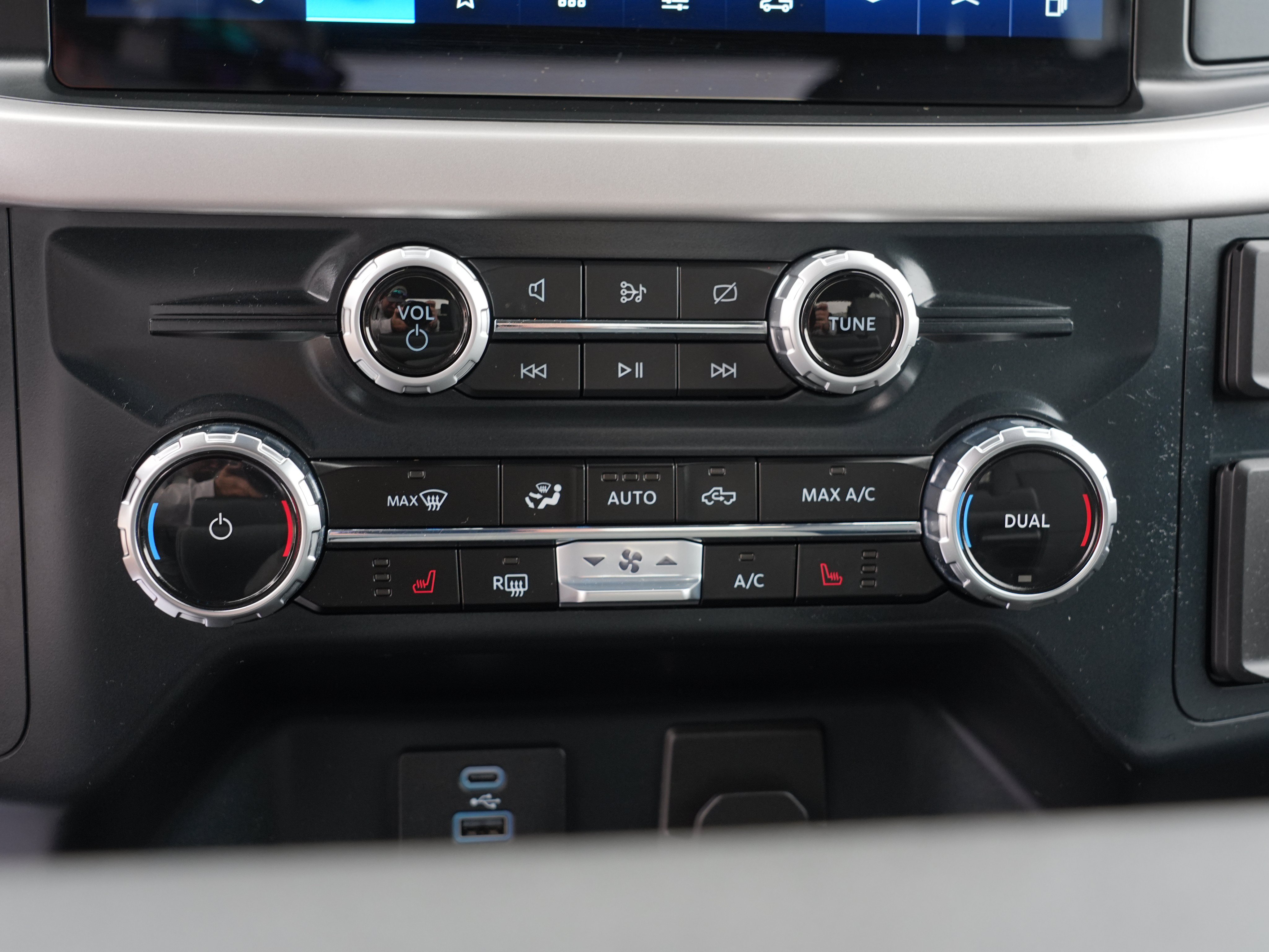 Used 2023 Ford F150 XLT w/ Equipment Group 302A High AWD/4WD image 30