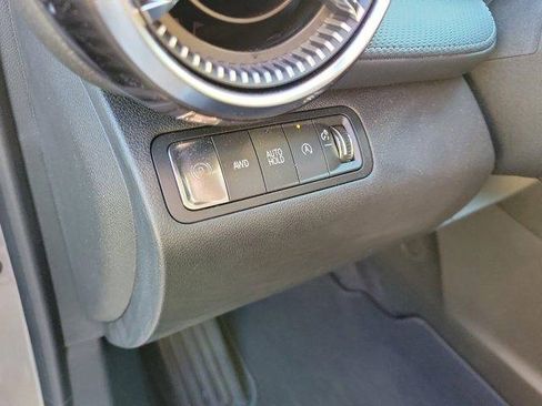 Used 2025 Chevrolet Equinox LT w/ Safety and Technology Package image 19