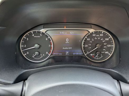 Used 2025 Nissan Altima 2.5 SV FWD image 19
