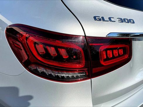Used 2020 Mercedes-Benz GLC 300 image 29