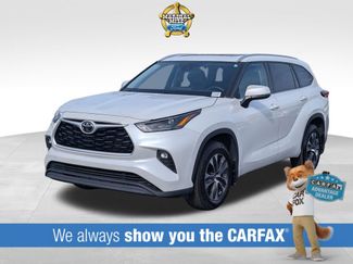 Used 2022 Toyota Highlander XLE video 1