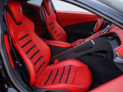 Used 2023 Ferrari Roma image 23