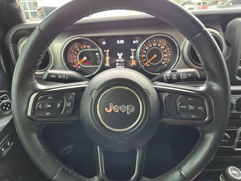 Used 2018 Jeep Wrangler Unlimited Sport S AWD/4WD image 11