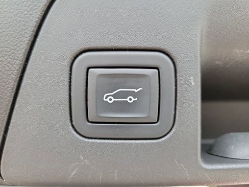 Certified 2023 Buick Envision Essence image 9