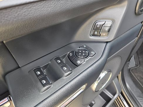 Used 2024 Ford Expedition XLT AWD/4WD image 20