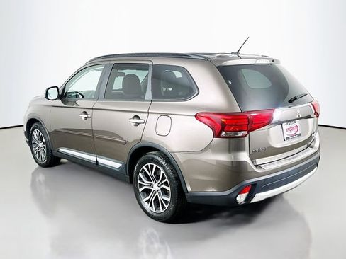 Used 2016 Mitsubishi Outlander SEL image 19