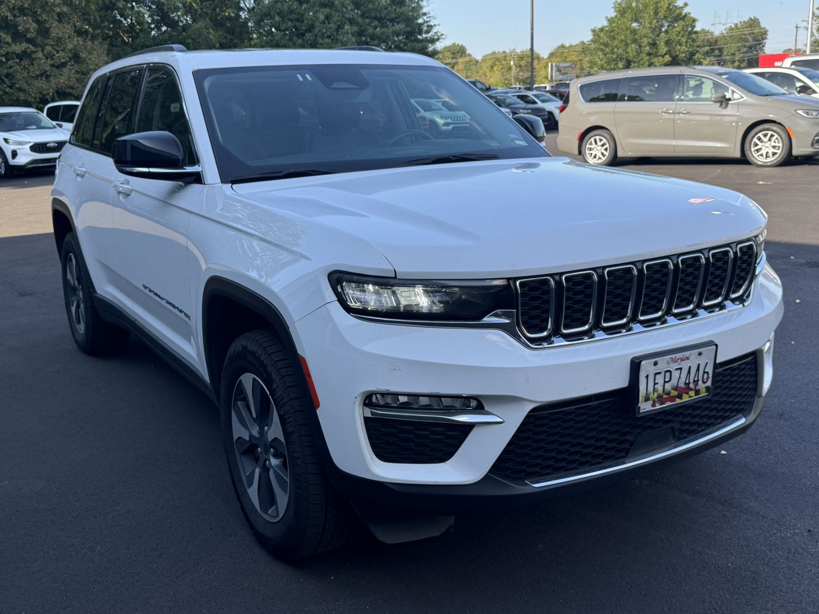 Used 2024 Jeep Grand Cherokee Limited 4xe AWD/4WD image 3