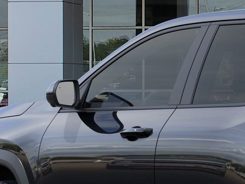 New 2026 Chevrolet Equinox LT w/ Safety and Technology Package FWD image 12