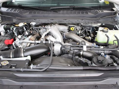 Used 2026 Ford F450 Lariat AWD/4WD image 32