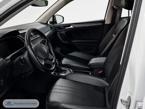 Used 2024 Volkswagen Tiguan SE FWD image 7