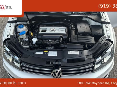 Used 2014 Volkswagen Eos FWD image 30