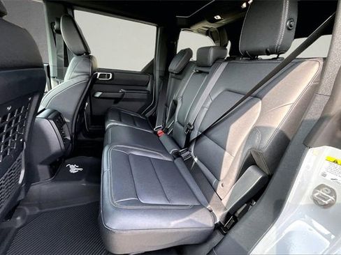 New 2026 Ford Bronco Big Bend w/ Black Diamond Package image 9