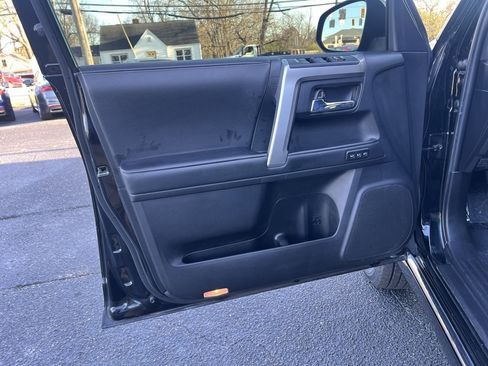 Used 2021 Toyota 4Runner Limited image 12