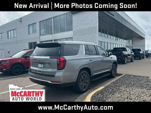 Used 2026 GMC Yukon Elevation w/ Elevation Premium Package AWD/4WD image 7