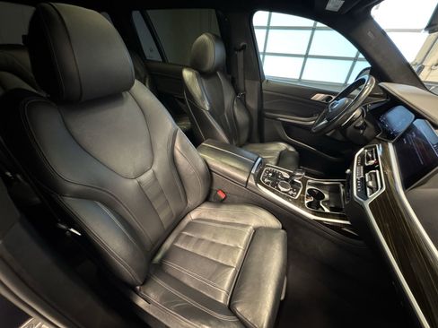 Used 2021 BMW X7 xDrive40i w/ M Sport Package image 26